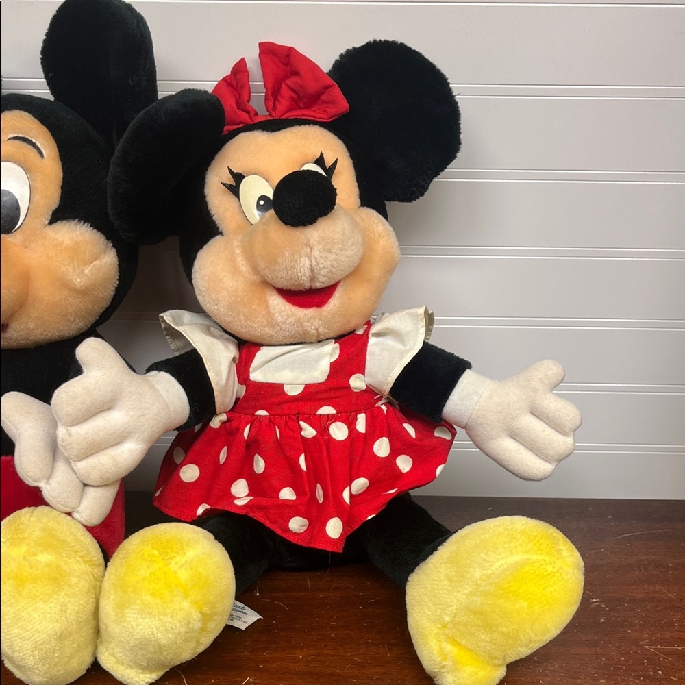 Vintage Disney Mickey and Minnie Plush Duo Disneyland Walt Disney 16” - Picture 2 of 13